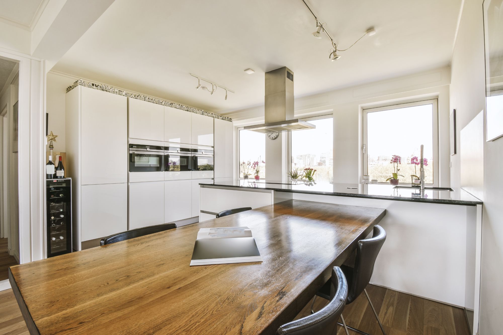 . CVK & HOMES en Miramar
